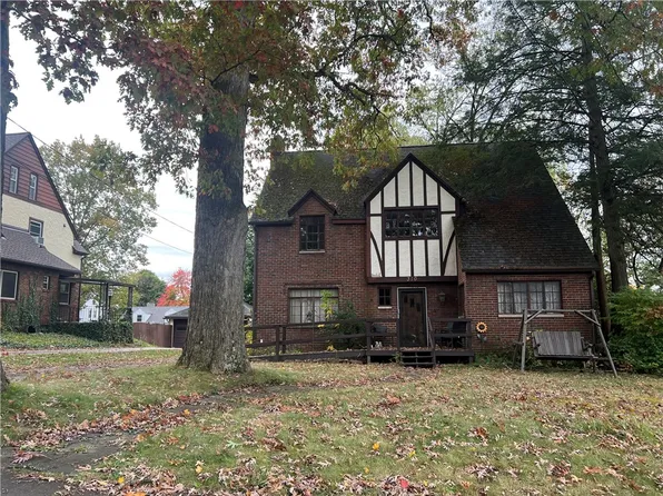 310 Sumner Ave, New Castle, PA 16105