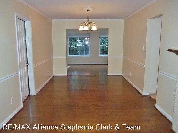 4th image of 5025 Bellamy Manor Dr