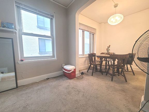 3rd image of 3953 N Maryland Ave APT 23