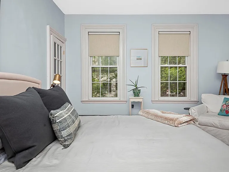 10 Washington St #2 — Photo 9