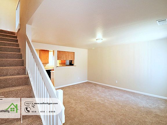 2nd image of 2750 Shasta View Dr APT 3