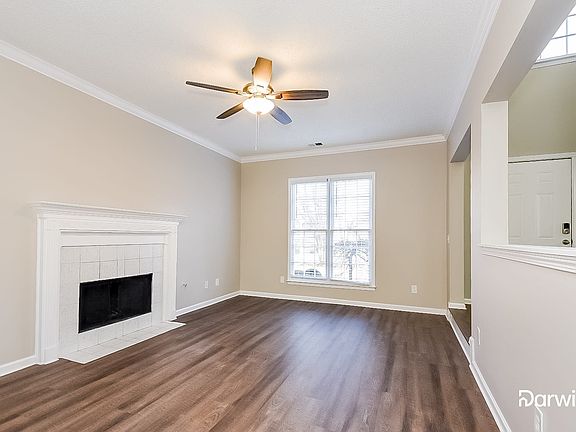 5th image of 413 Pine Grove Way