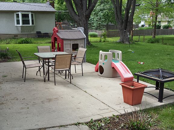 5th image of 362 Seminole Ave
