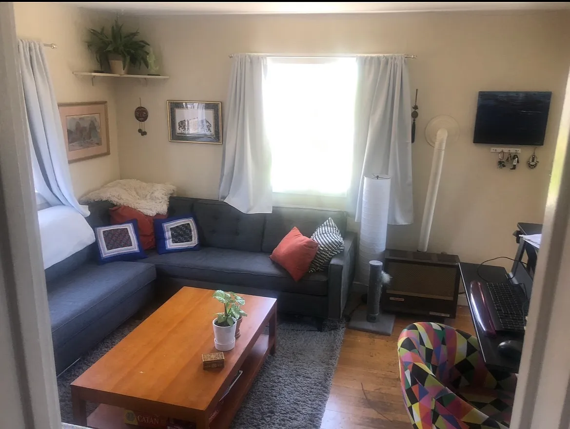 1 bed, 850 sqft, $2,400 — Photo 3