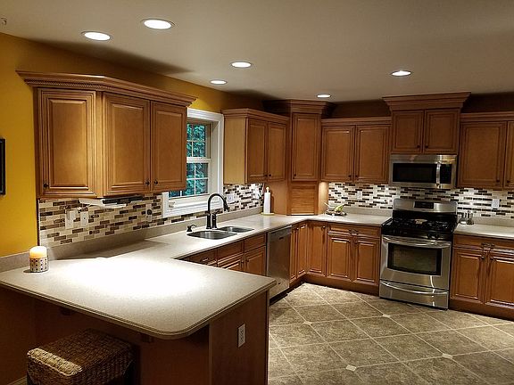 2nd image of 286 Hawkwood Dr