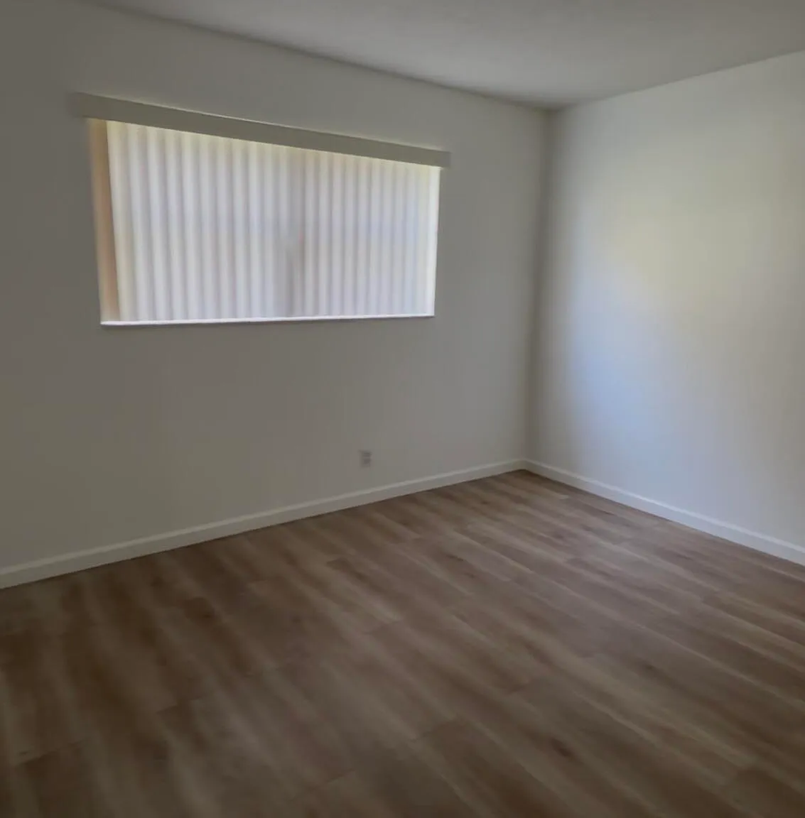 2 bed, 2.0 bath, 949 sqft, $1,850 — Photo 4