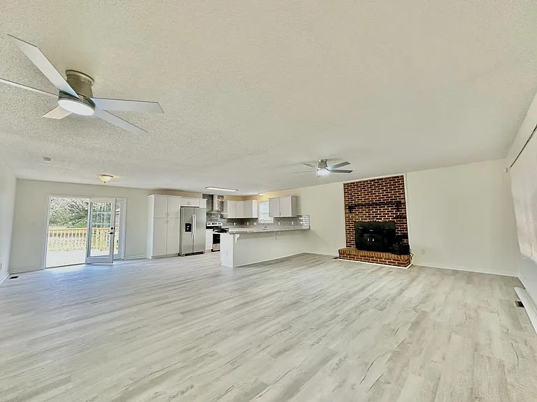 8002 Browne Rd — Photo 17