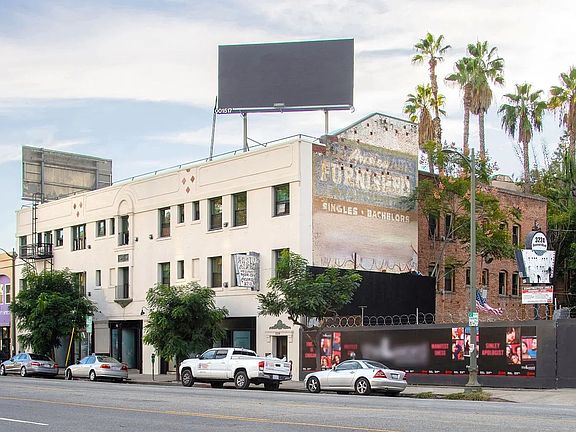 3rd image of 3218 W Sunset Blvd APT 209