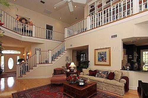 2nd image of 10007 Radcliffe Dr