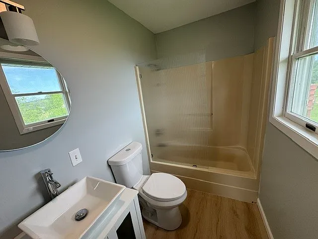 198 E King Rd — Photo 14