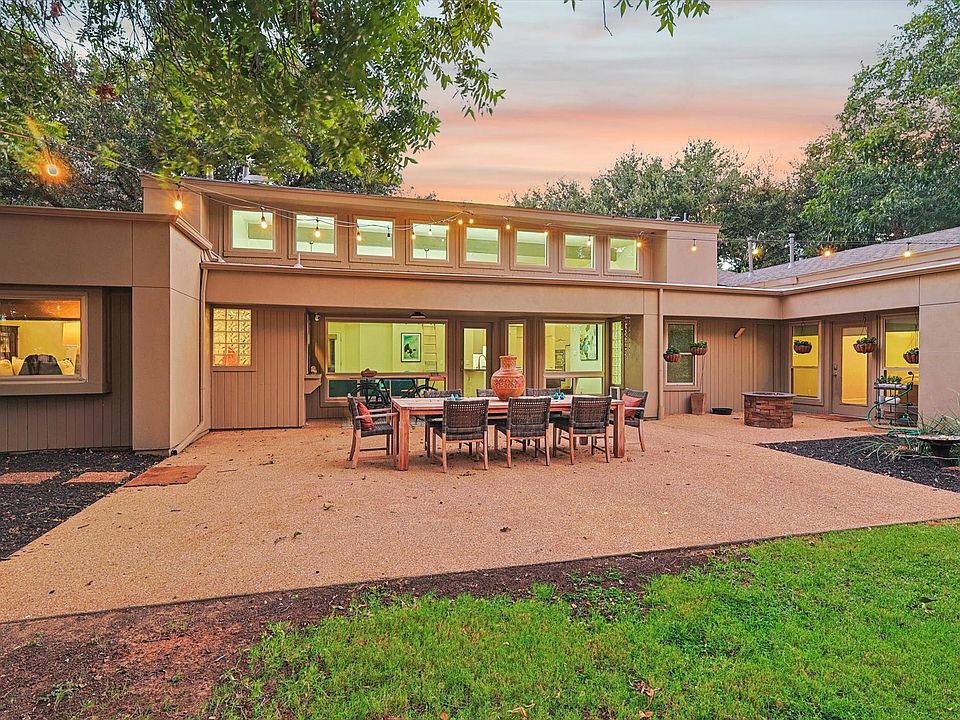 1st image of 3131 Sieber Dr