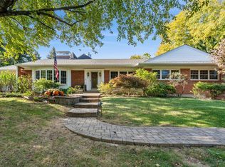 14 Scarsdale Ln, Saint Louis, MO 63117