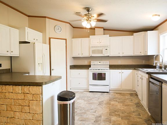 4th image of 334 COUNTY ROAD 4511