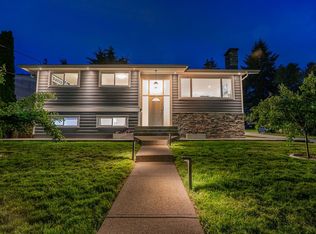 1616 Eastern Dr, Pt Coquitlam, BC V3C 2T3