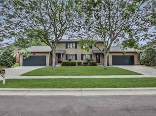 6911 Harvest Hill Rd, Madison, WI 53717