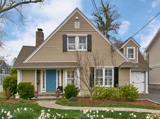 17 Fairlawn St, Rye, NY 10580