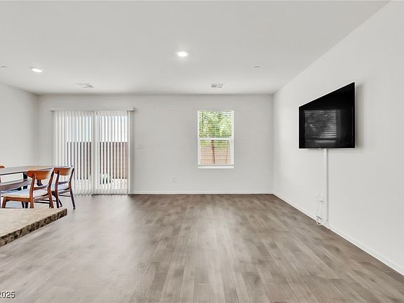 4th image of 7977 Whisper Words Ave