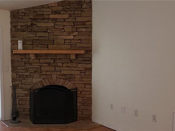 5th image of 35747 Dawn Dr