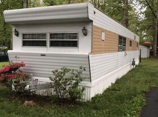 3 Cherokee Ln, Vineland, NJ 08361