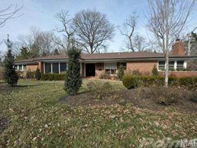 8027 Bennett Ave, Saint Louis, MO, 63117