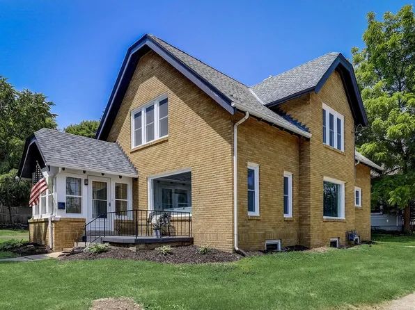 N36W5916 Wurthmann STREET, Cedarburg, WI 53012