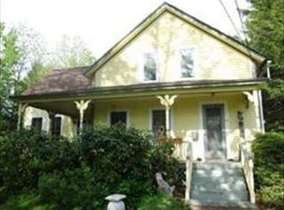 52 Baker St, Amherst, MA 01002