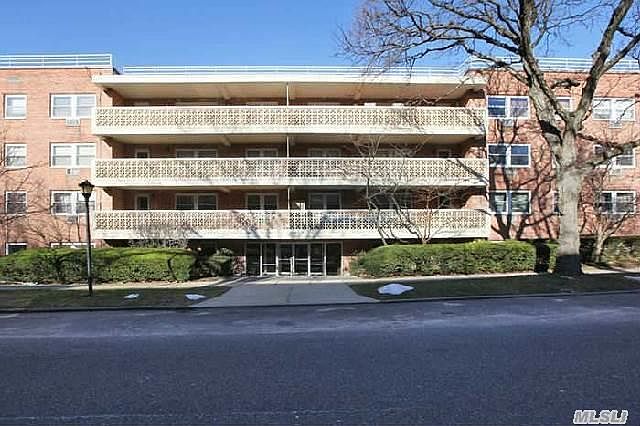 1st image of 45 Hill Park Ave APT 2J