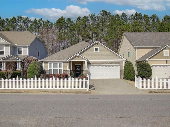 3822 Carriage House Dr