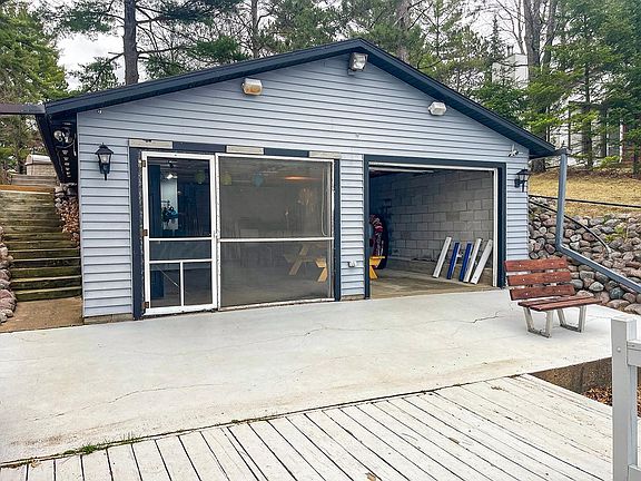 3rd image of 9537 Spillman Ln