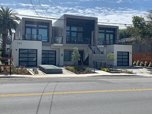 524 Capitola Ave #D Photo 1