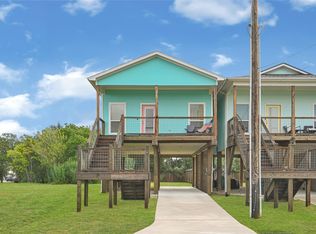 911 13th St, San Leon, TX 77539