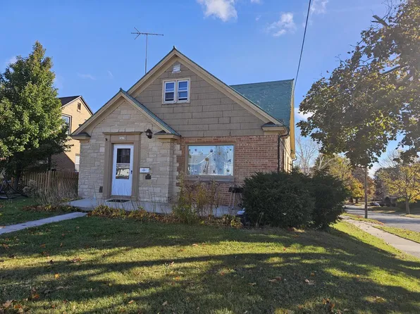 2419 South 10th STREET, Manitowoc, WI 54220