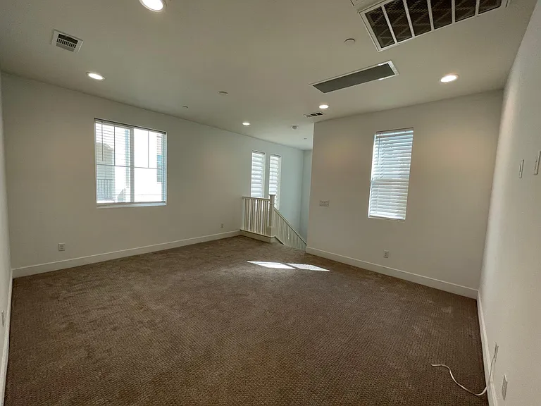 12256 Chorus Dr — Photo 12
