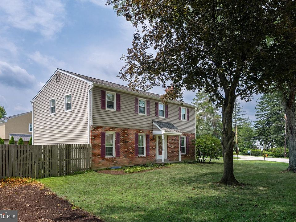 1st image of 5 Grant Ln