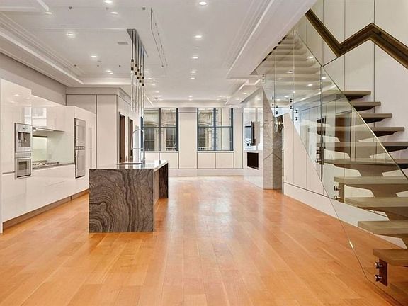 4th image of 56 Walker St #4