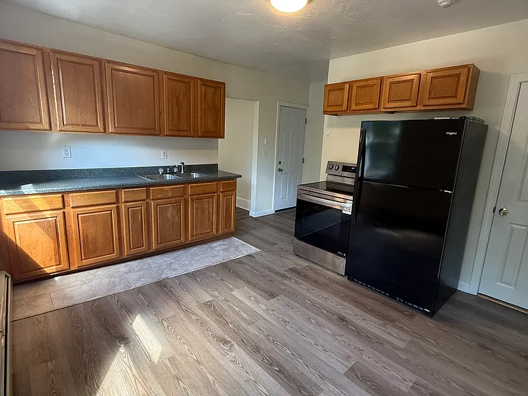 Eat In Kitchen