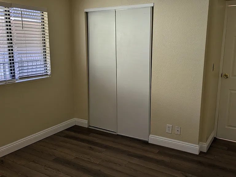 1450 Locust Ave #309 — Photo 11