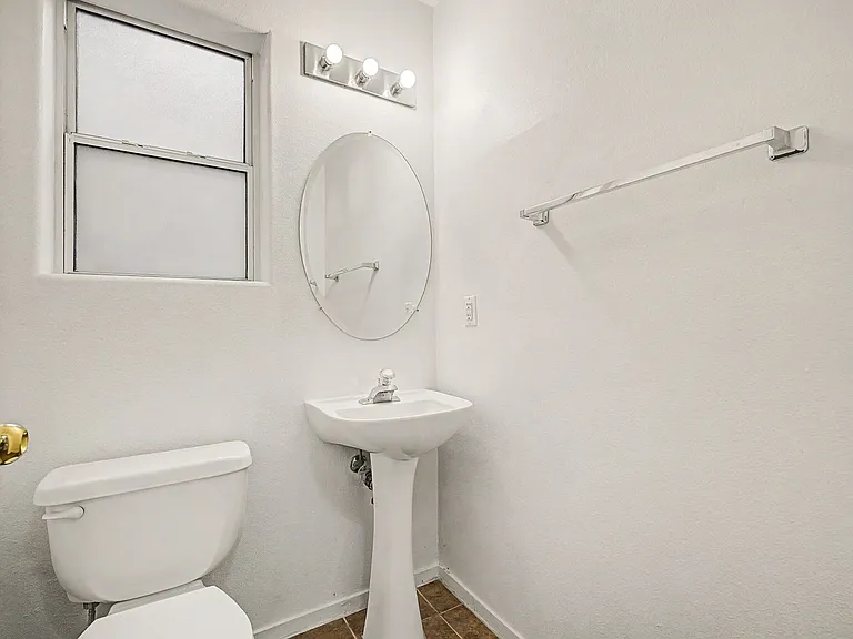 2223 Ramsgate Dr — Photo 11