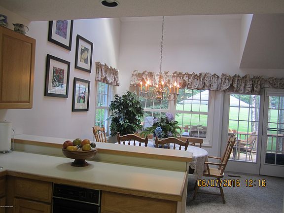 5th image of 2192 Oak Hill Dr