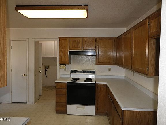 3rd image of 8371 W SIERRA VISTA Drive