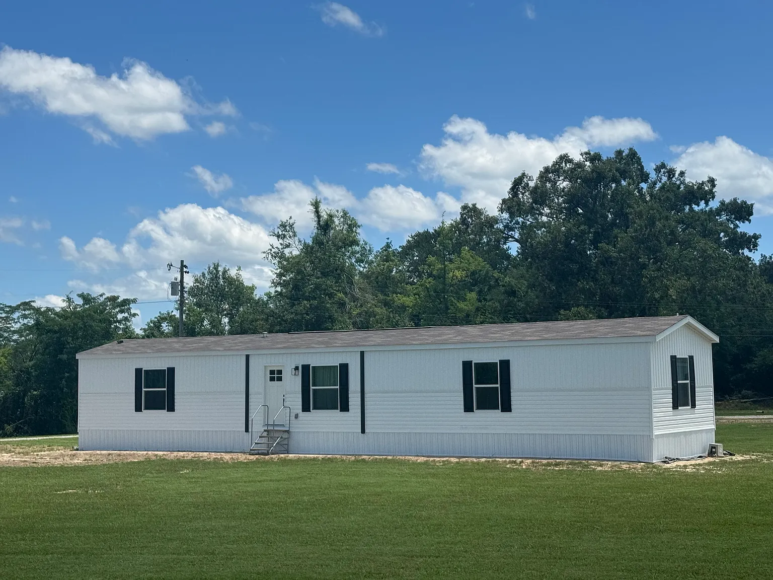 3 bed, $4,000 — Photo 2