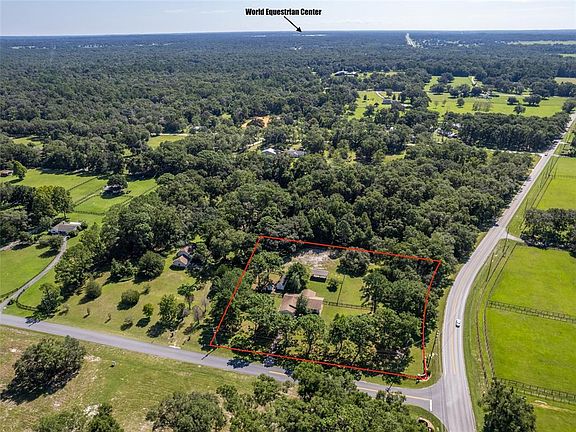 4th image of 2 Meadow Wood Dr