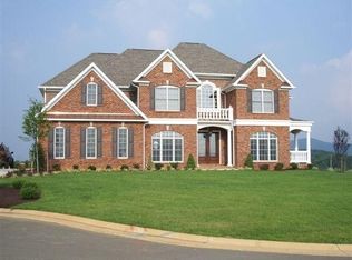 200 Ashby Dr, Daleville, VA 24083