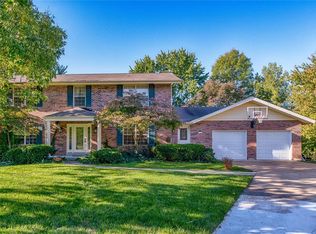 104 White Tree Ln, Ballwin, MO 63011