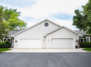 W6718 School Rd, Greenville, WI 54942