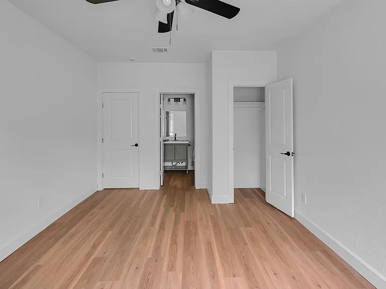 1818 Windsor Ave — Photo 13