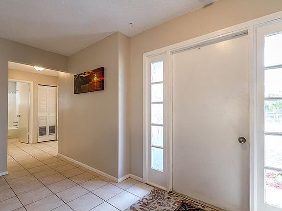 5th image of 3713 Highland Ave W