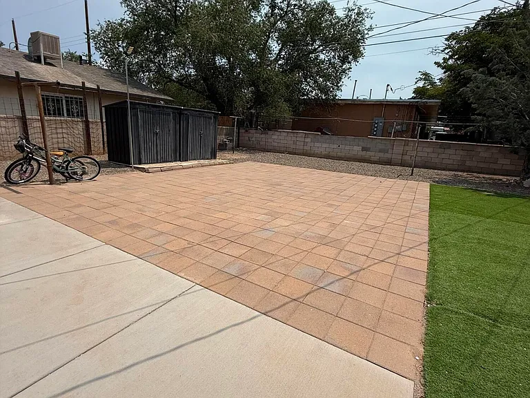 624 Alcazar St SE — Photo 20