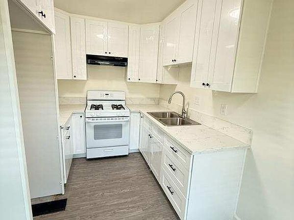 5th image of 7325 Norwalk Blvd #10