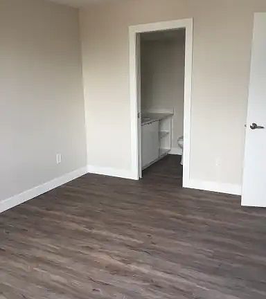 4th image of 1133 Beach Ave #1406
